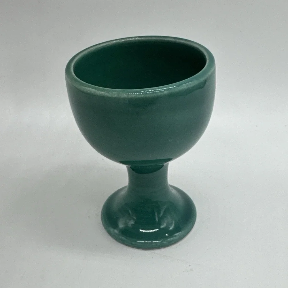 VINTAGE HOMER LAUGHLIN HARLEQUIN SPRUCE GREEN INDIVIDUAL EGG CUP  2.5